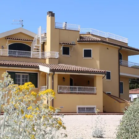 Faro Massolivieri Apartment *