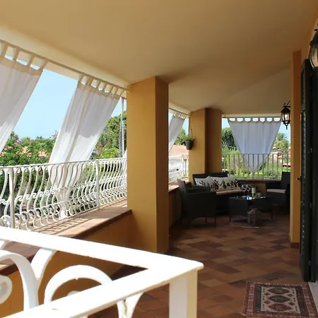 Faro Massolivieri Apartment