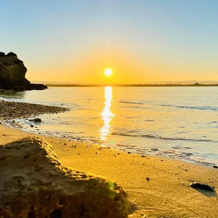 Faro Massolivieri * Szirakúza