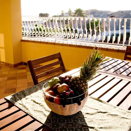 Faro Massolivieri Apartman Szirakúza
